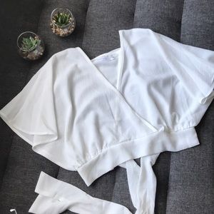 NWOT Alexandria White Flowy Crop Top